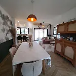 Maison Avec Dependance, Proche De La Nyaraló