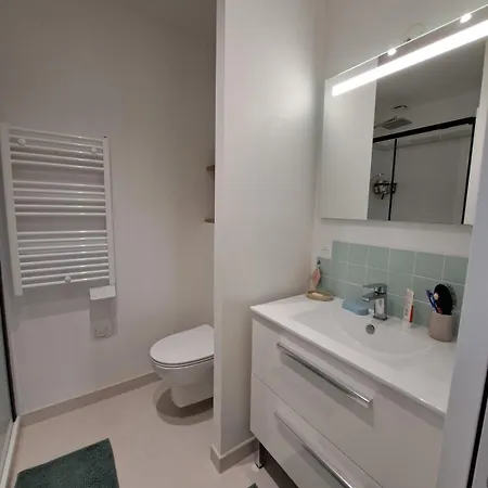 Maison Avec Dependance, Proche De La Andernos-les-Bains