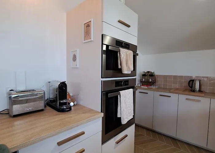Maison Avec Dependance, Proche De La Vakantiehuis